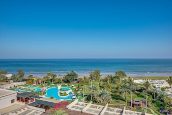intercontinental muscat by ihg