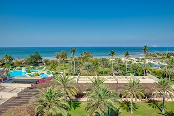 intercontinental muscat by ihg