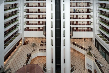 intercontinental muscat by ihg
