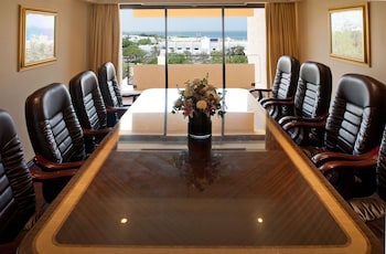 intercontinental muscat by ihg