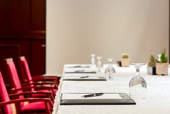 intercontinental muscat by ihg