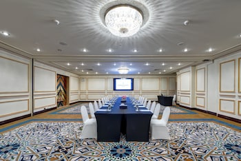 intercontinental muscat by ihg