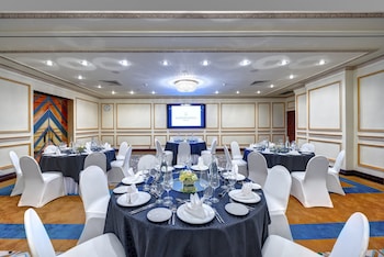 intercontinental muscat by ihg
