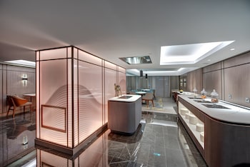 intercontinental muscat by ihg