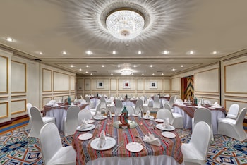 intercontinental muscat by ihg