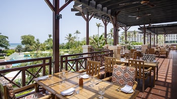 intercontinental muscat by ihg