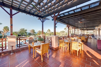 intercontinental muscat by ihg