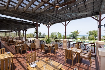 intercontinental muscat by ihg