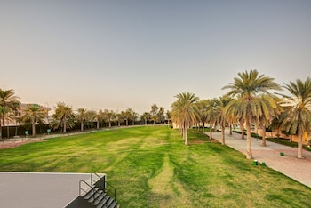 intercontinental muscat by ihg