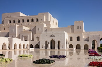 intercontinental muscat by ihg