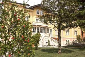 Villa Italia Luxury Suites And Apartments,Ceniga>>Arco,4 star