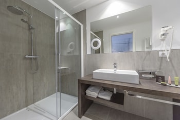 bella hotel and restaurant