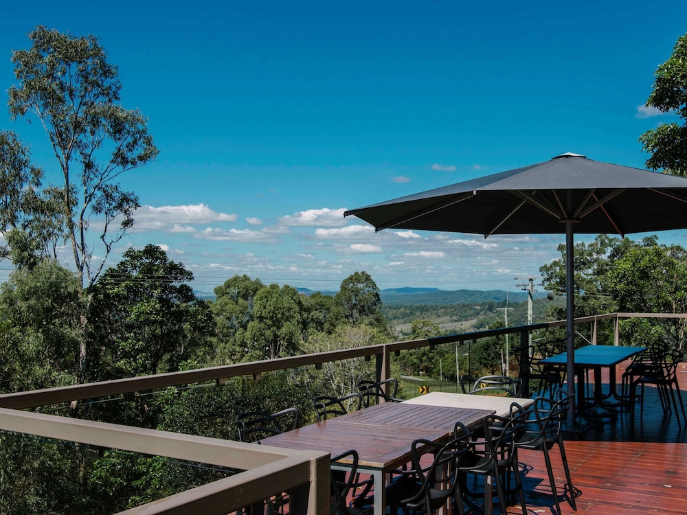 mercure clear mountain lodge