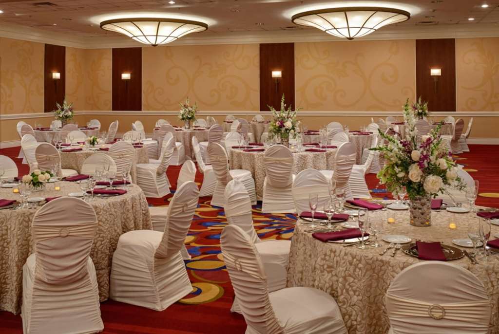 wyndham cleveland airport