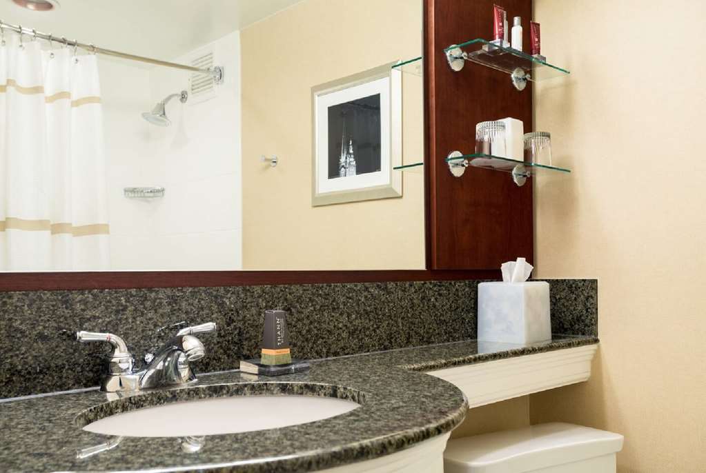 wyndham cleveland airport