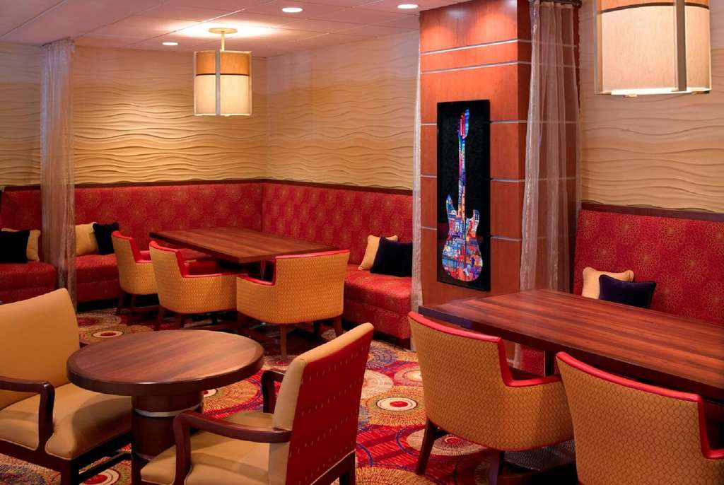 wyndham cleveland airport