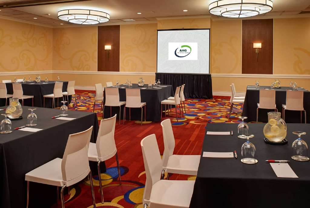 wyndham cleveland airport