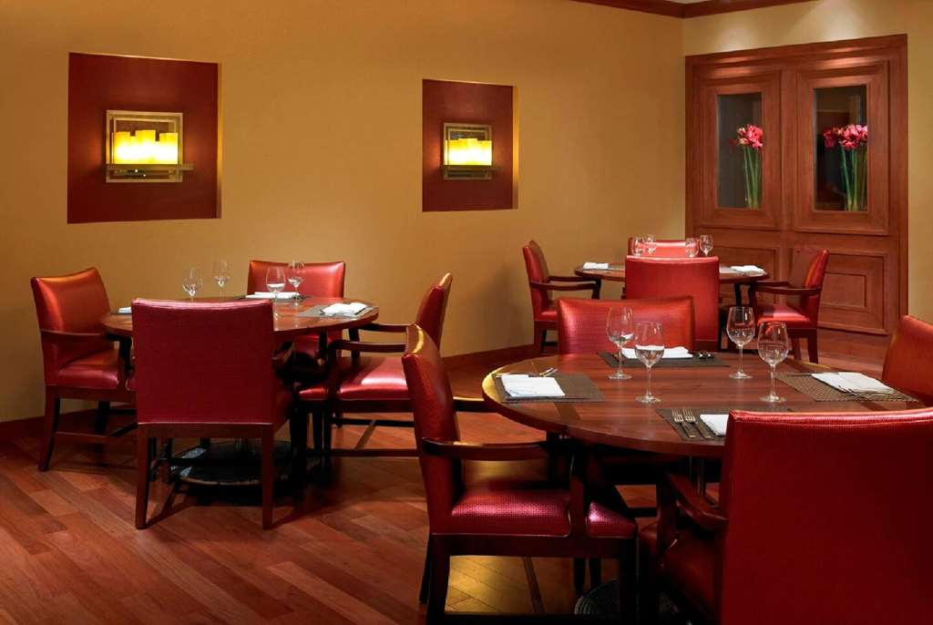 wyndham cleveland airport