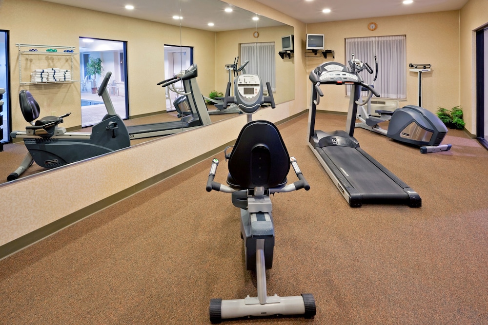 holiday inn express suites clifton park by ihg