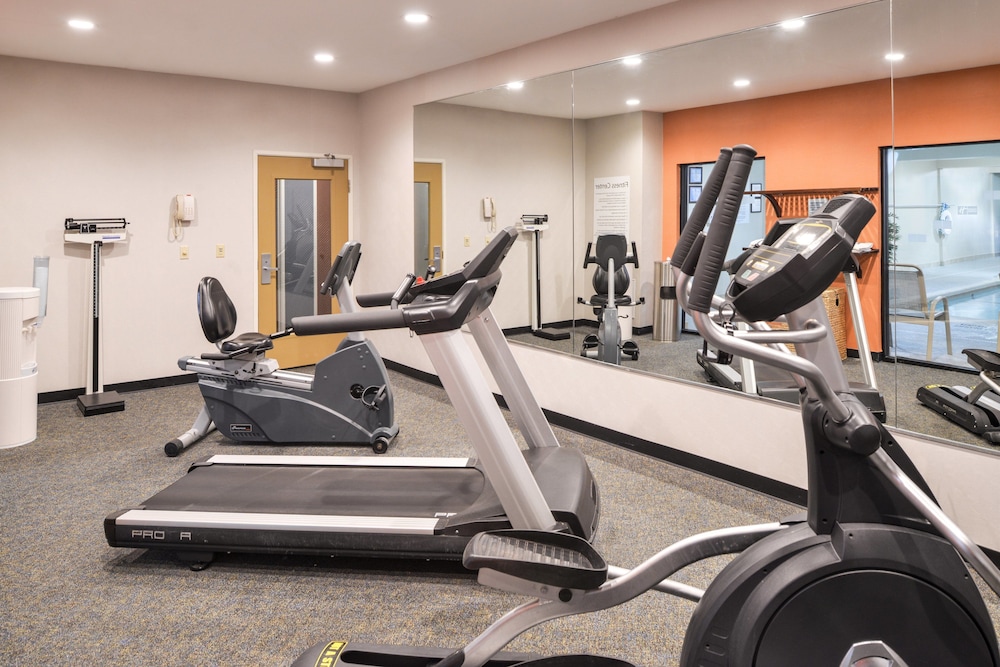 holiday inn express suites clifton park by ihg