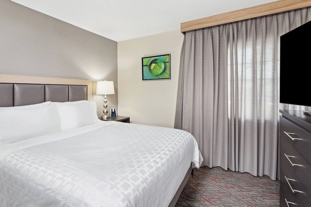 candlewood suites appleton by ihg