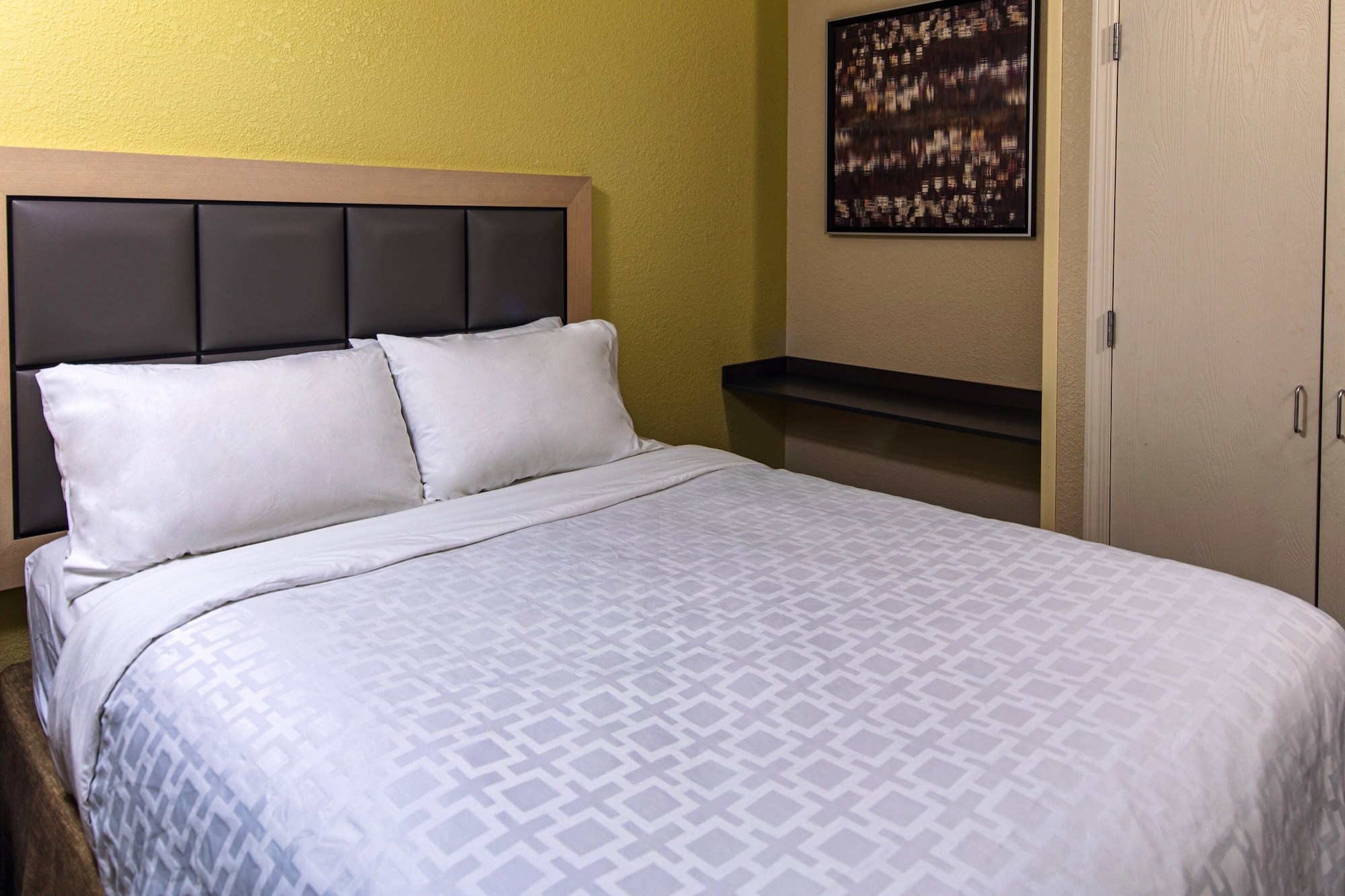 candlewood suites appleton by ihg