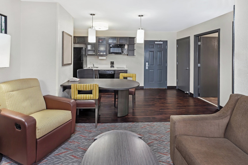 candlewood suites appleton by ihg