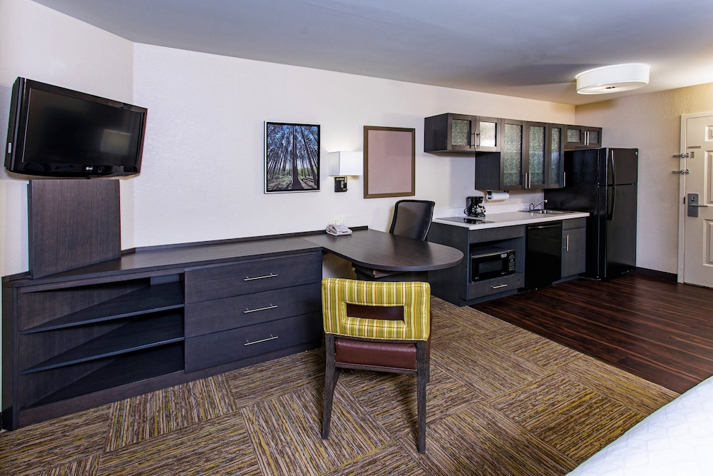 candlewood suites appleton by ihg