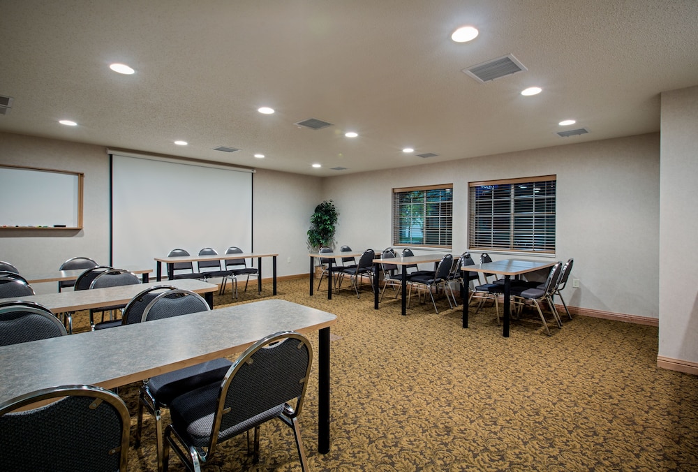 candlewood suites appleton by ihg