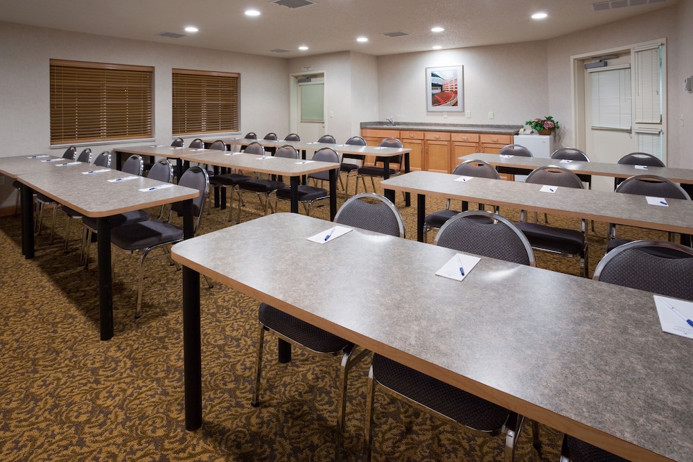 candlewood suites appleton by ihg
