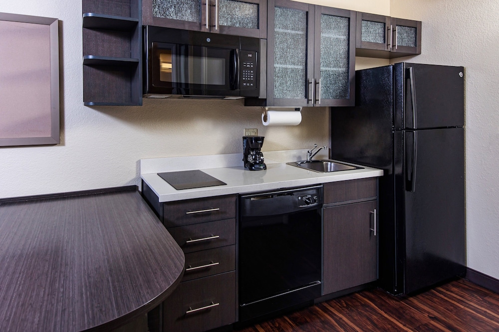 candlewood suites appleton by ihg