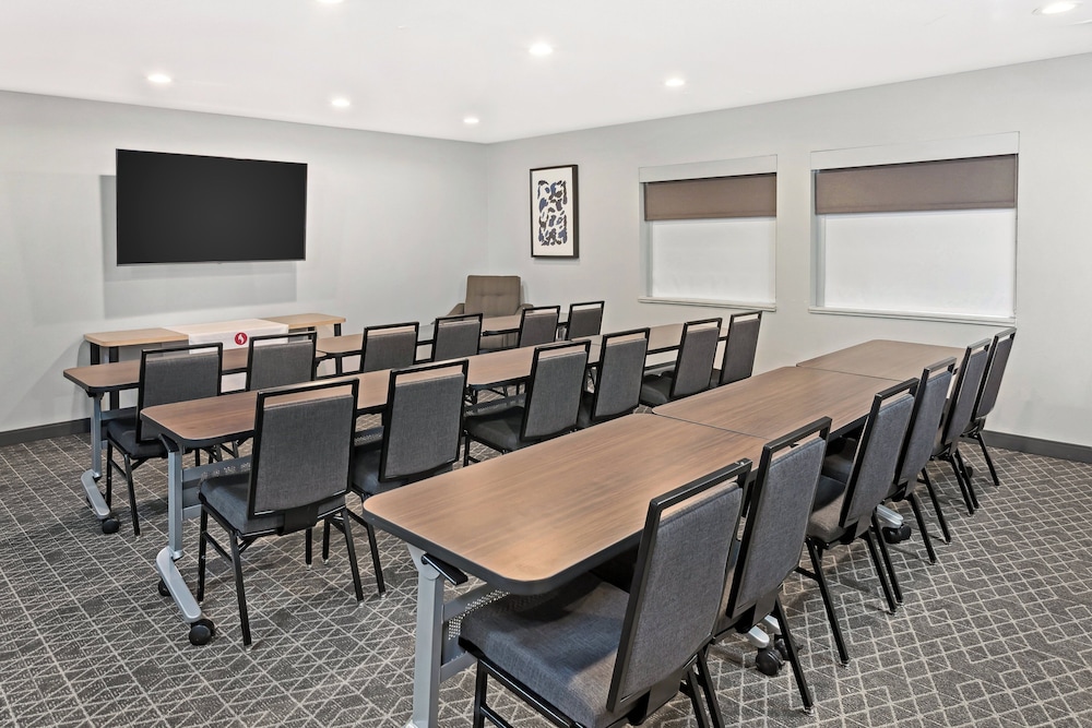 candlewood suites appleton by ihg