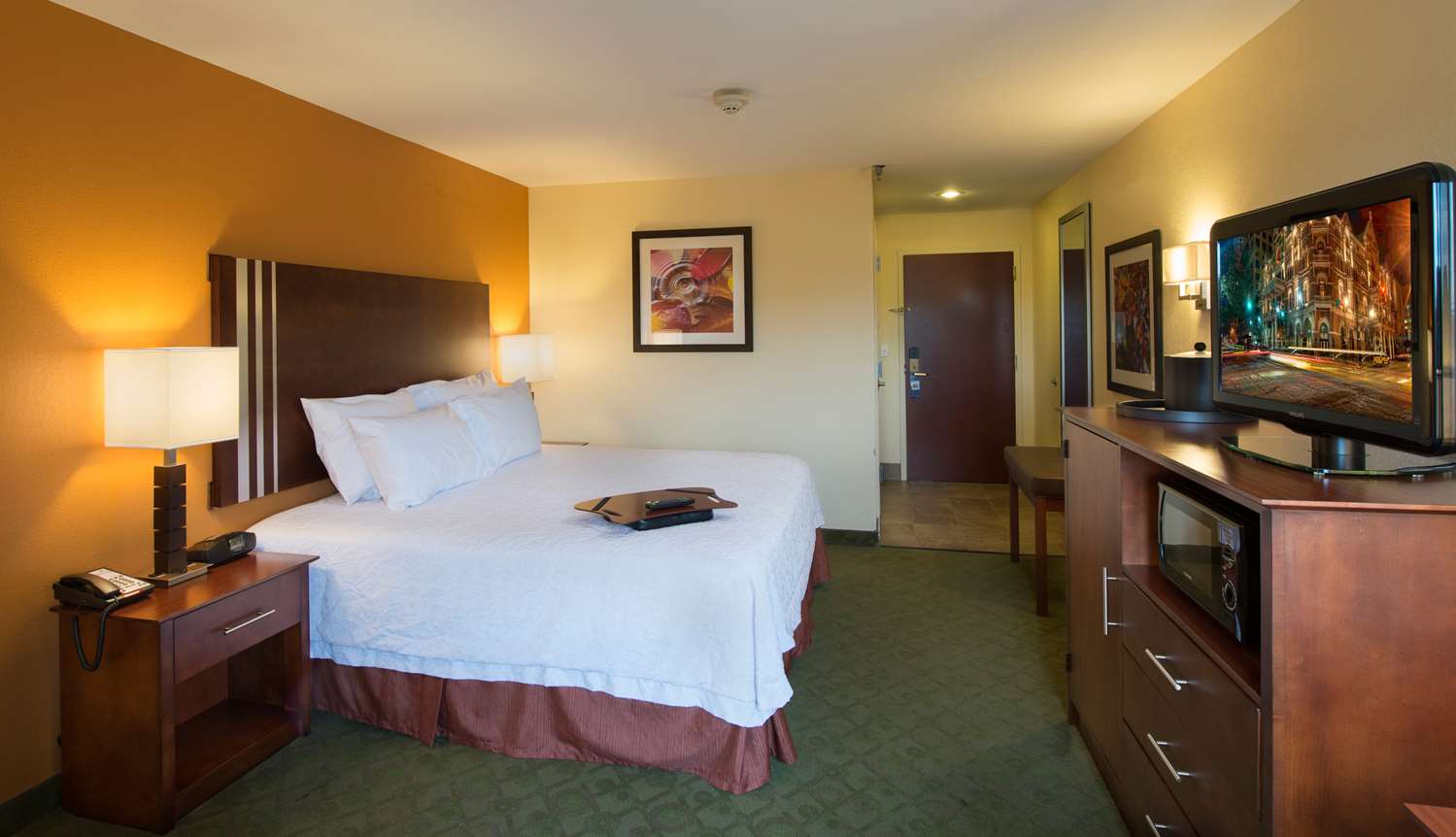 hampton inn cornelia