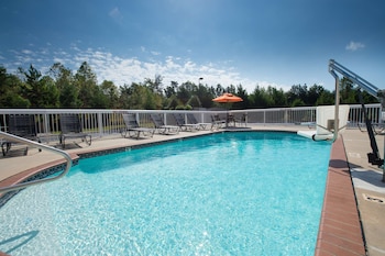 Hampton Inn Cornelia,Habersham>>Cornelia,3 star