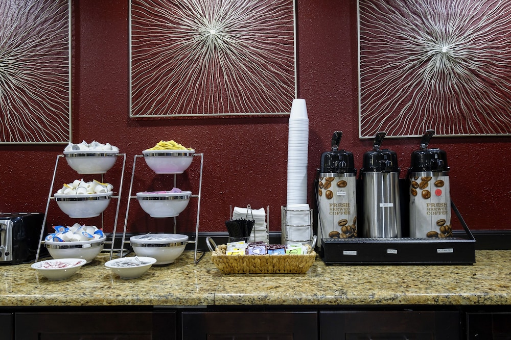 red roof inn and suites jacksonville nc