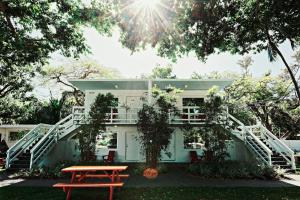sunset inn