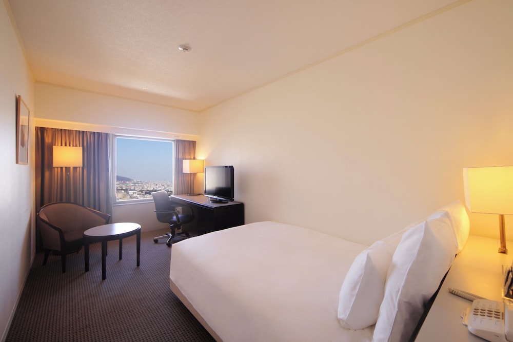 ana crowne plaza kobe by ihg