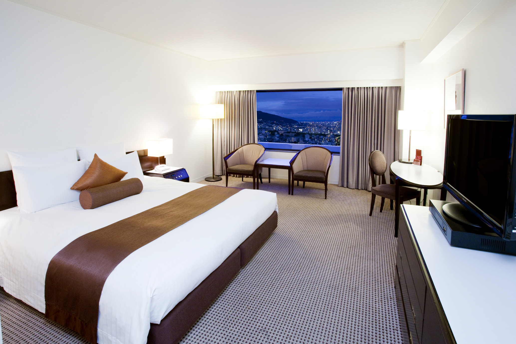 ana crowne plaza kobe by ihg