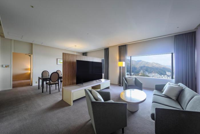 ana crowne plaza kobe by ihg