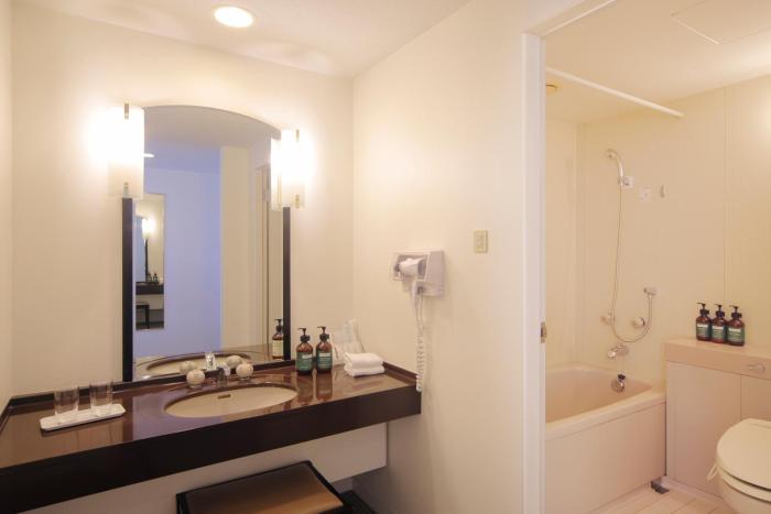 ana crowne plaza kobe by ihg