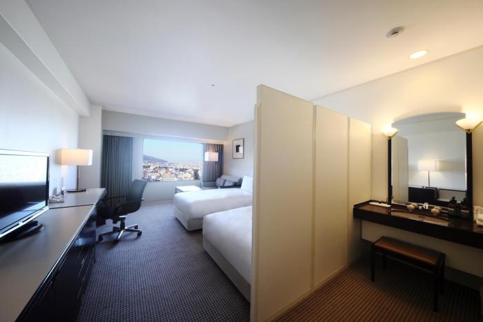 ana crowne plaza kobe by ihg