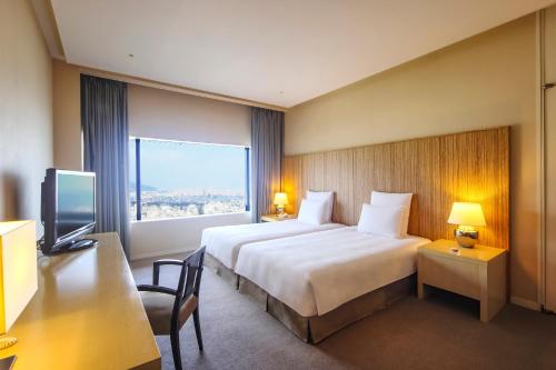 ana crowne plaza kobe by ihg