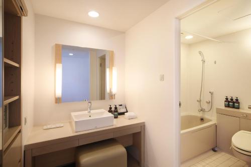 ana crowne plaza kobe by ihg