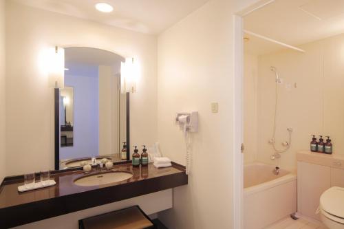 ana crowne plaza kobe by ihg