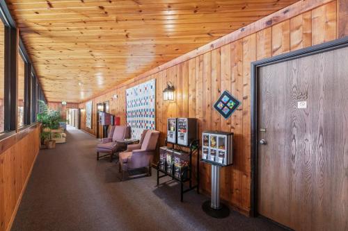 iron ridge inn motel