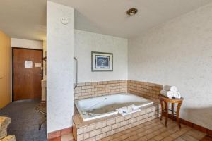 iron ridge inn motel