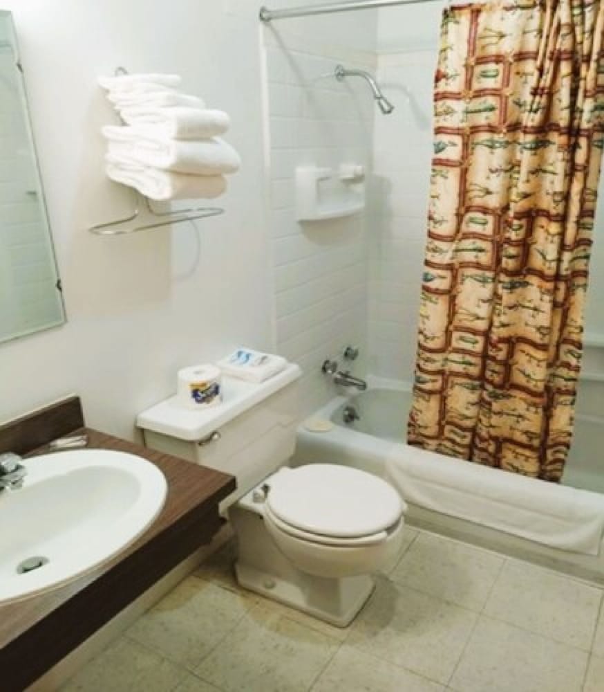 love hotels voyageur by oyo at international falls mn