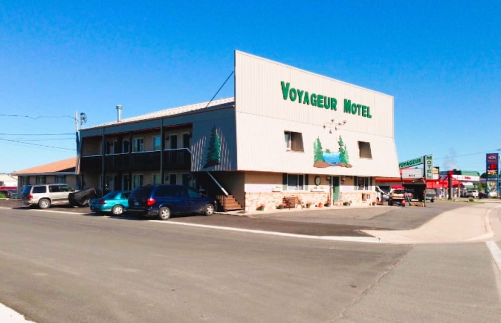 love hotels voyageur by oyo at international falls mn