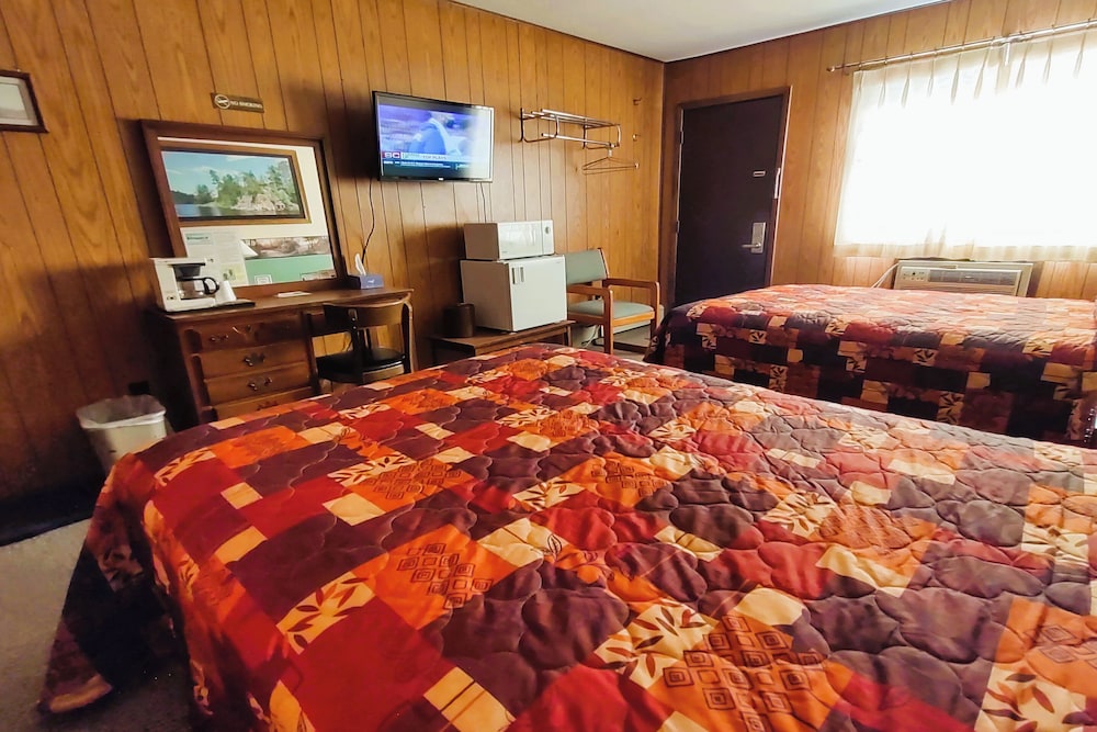 love hotels voyageur by oyo at international falls mn