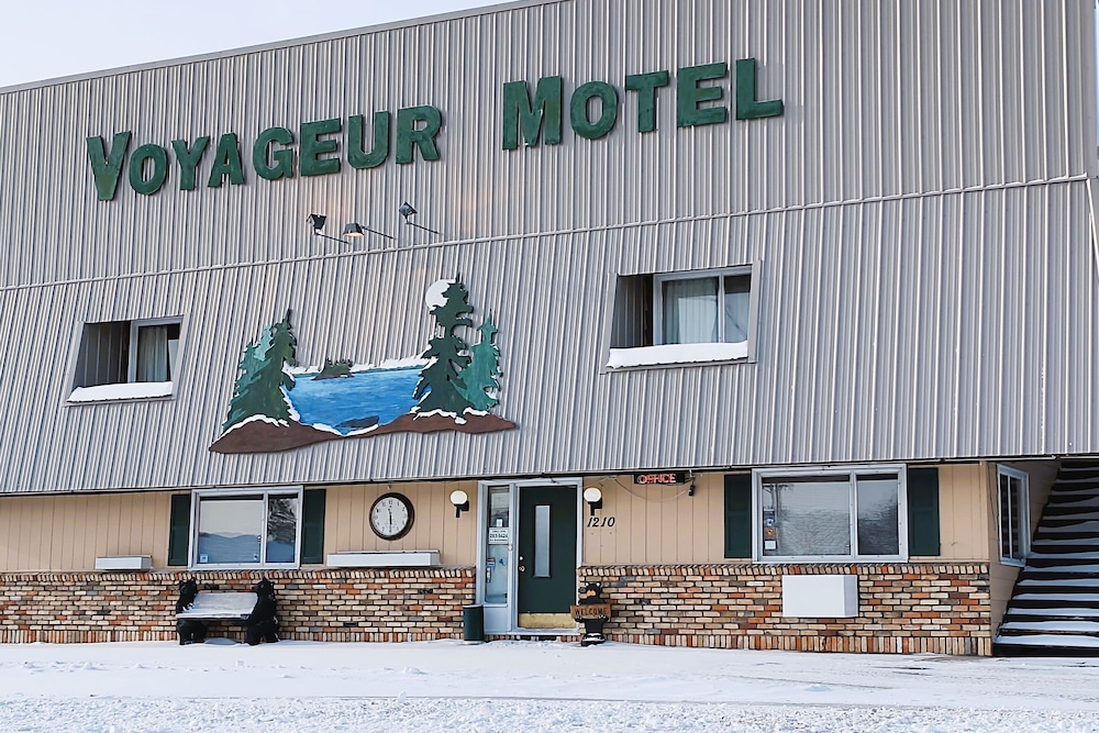 love hotels voyageur by oyo at international falls mn